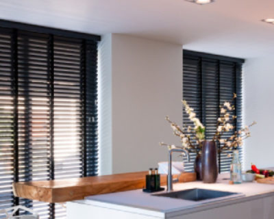 Raamdecoratie schoonmaken 1