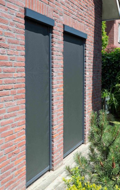 Dynamische zonwering ritsscreen