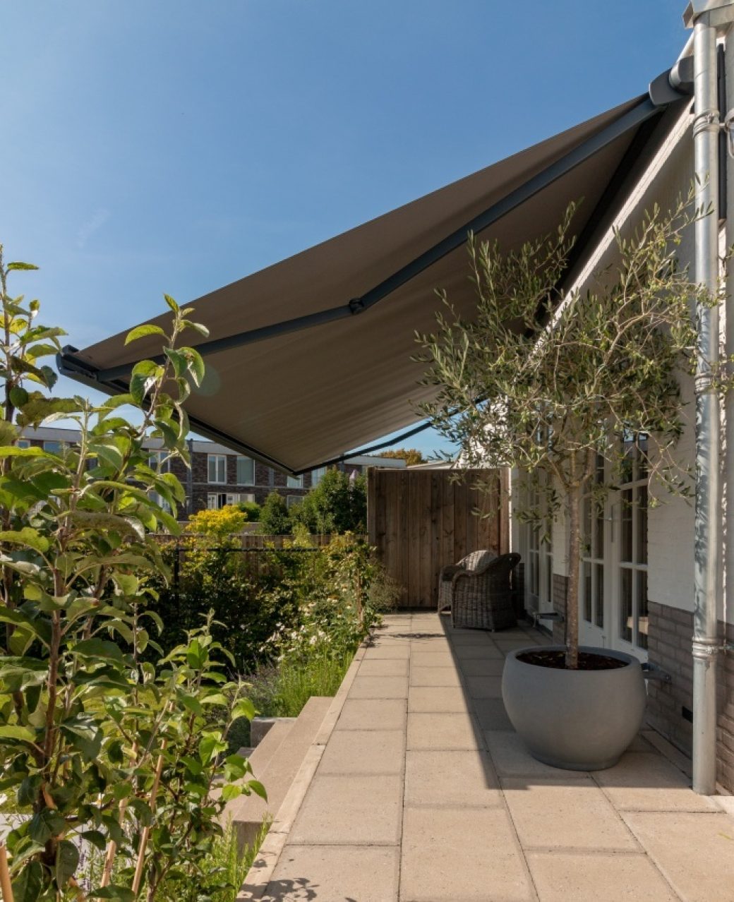 Zonneschermen sfeer terras