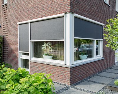zonnescreen Binnenscreen screens met rits Zip Screens verticale zonwering Sfeer V540